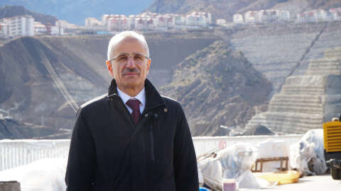 Bakan Uraloğlu: İşimiz, size daha iyi şartlarda hizmet edebilmek (2)