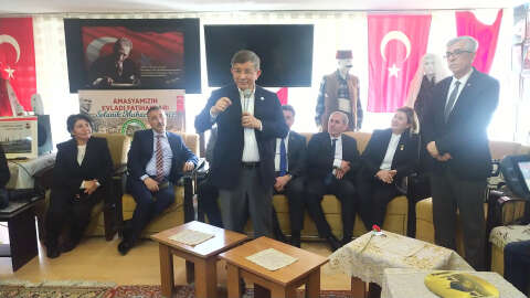 Ahmet Davutoğlu: İktidara şimdi güçlü bir mesaj vermek lazım