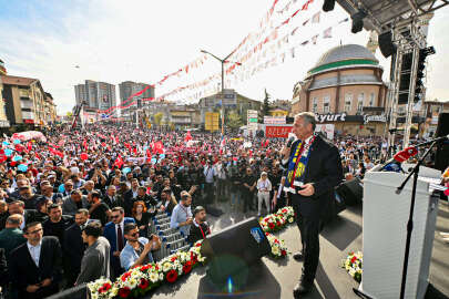 Mansur Yavaş: Bayrağımızdan hazzetmeyenlerle asla yan yana gelmeyiz