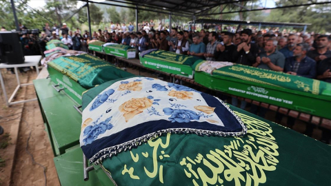 Gaziantep'teki trafik kazasında ölen 9 kişi toprağa verildi
