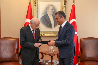 Özgür Özel'den Bahçeli'ye ziyaret