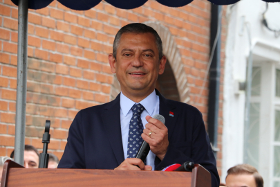 Özgür Özel’den Bakan Şimşek’e: Biraz da zenginlerle uğraş, yoksulun peşini bırak