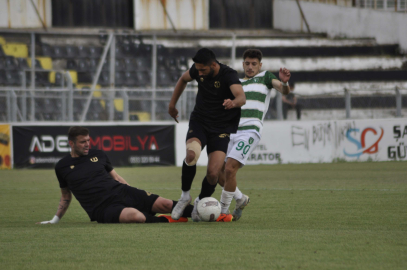 Efeler 09 SFK - Anadolu Üniversitesi: 2-0
