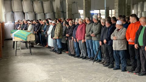 Kazada kızlarıyla birlikte ölen çift, oğullarının düğünden dönüyormuş