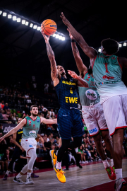 DeWayne Russell Petkimspor'da