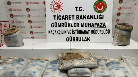 Gürbulak Gümrük Kapısı'nda 240 kilogram uyuşturucu ele geçirildi