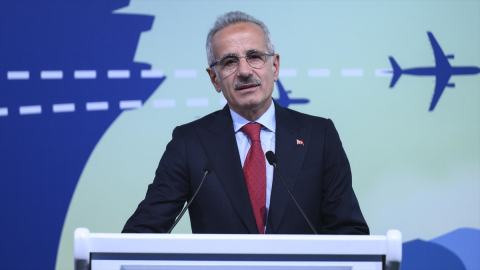 Ulaştırma ve Altyapı Bakanı Uraloğlu: Uçuş ağımız 131 ülkede 346 noktaya ulaştı