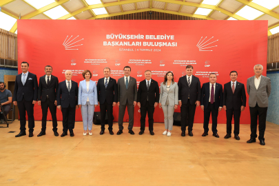 İstanbul - CHP'li büyükşehir belediye başkanları İstanbul'da bir araya geldi