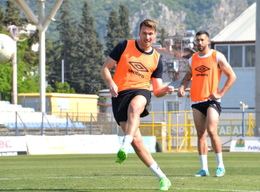 Fethiyespor’da golcü Murat Yılmaz gitti