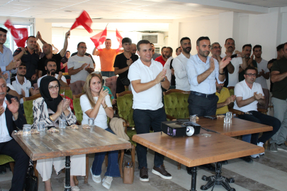 Milli boksör Hatice Akbaş'ın yarı final müsabakası memleketinde takip edildi