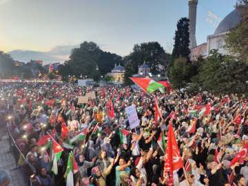 İstanbul-Ayasofya Meydanı'nda, 'Şehit Haniye'den Son Çağrı' mitingi