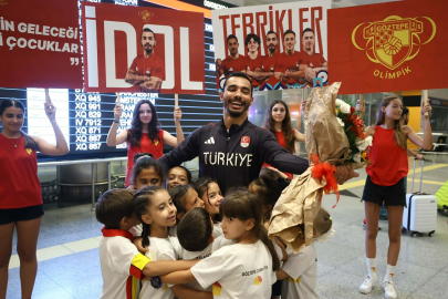 Ferhat Arıcan'a coşkulu karşılama