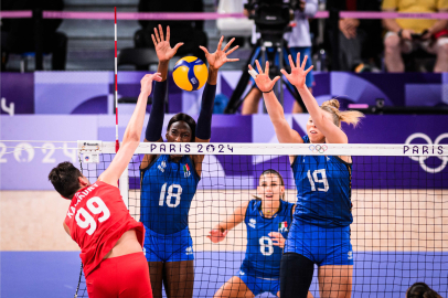 A Milli Kadın Voleybol Takımı, yarı finalde İtalya'ya mağlup oldu