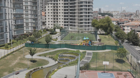 İstanbul -Küçükçekmece'de site yönetimi ile mahallenin park tartışmasında ikinci perde