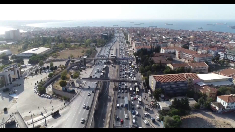 İstanbul - Metrobüs hattındaki 'Beyaz yol' çalışma nedeniyle iki durak hizmet veremeyecek