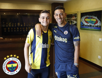 Fenerbahçe'nin Çaykur Rizespor antrenmanına özel misafir
