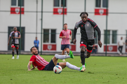 Samsunspor, hazırlık maçında 1461 Trabzon FK'yı tek golle geçti