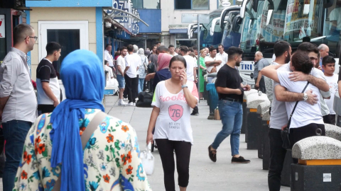 İstanbul - Büyük İstanbul Otogarı'nda okula dönüş yoğunluğu