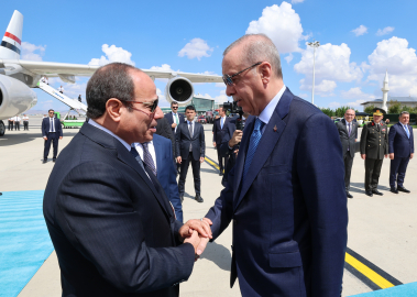 Cumhurbaşkanı Erdoğan, Mısırlı mevkidaşı Sisi'yi resmi törenle karşıladı