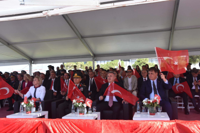 İzmir'de 350 metrelik Atatürk posteri ile 'Zafer Yürüyüşü' (3)