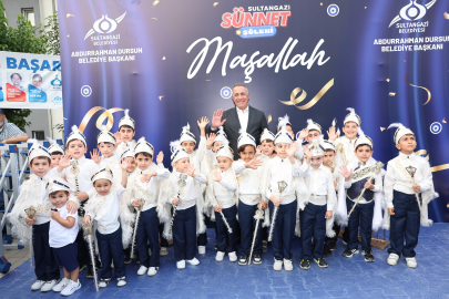 İstanbul - Sultangazi'de sünnet ettirilen çocuklar için şölen düzenlendi