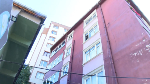 İstanbul- Sarıyer'de üçüncü kattan düşen 3 yaşındaki Yağmur ağır yaralandı