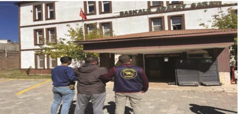 Van'da firari 3 hükümlü yakalandı