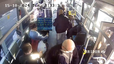 İstanbul-Hastaneye yetişmeye çalışan kadın metrobüste doğum yaptı