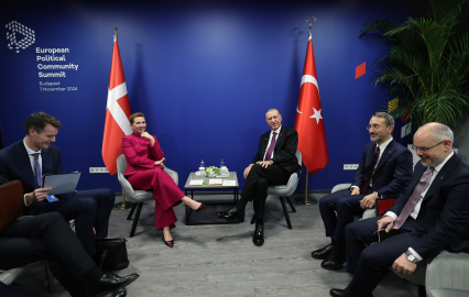 Cumhurbaşkanı Erdoğan, Danimarka Başbakanı Frederiksen’i kabul etti