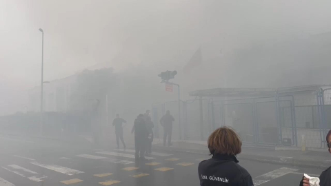 İstanbul - Esenyurt'ta fabrika yangını-4 // Ek görüntü