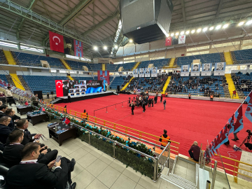 Trabzonspor'da Başkan Ertuğrul Doğan ve yönetim kurulu, mali ve idari yönden ibra edildi