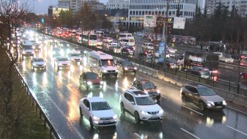 İstanbul - Kozyatağı D-100'de trafik yoğunluğu - 2 / Ek fotoğraf ve bilgilerle