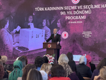 Kurtulmuş: TBMM'de kadın temsilinin artırılması için mücadele etmeliyiz