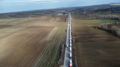 Hamzabeyli Sınır Kapısı'nda 31 kilometre TIR kuyruğu