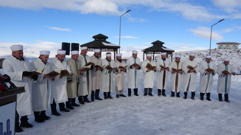 Asırlık gelenek Binbir Hatim, Pir Ali Baba Türbesi'nden başlatıldı