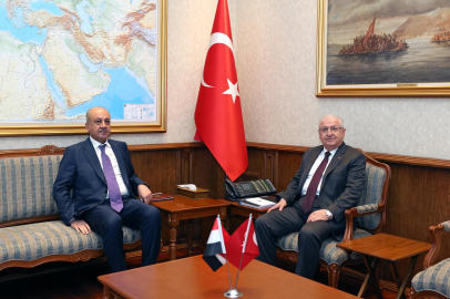 Bakan Güler, Irak Savunma Bakanı ile bir araya geldi