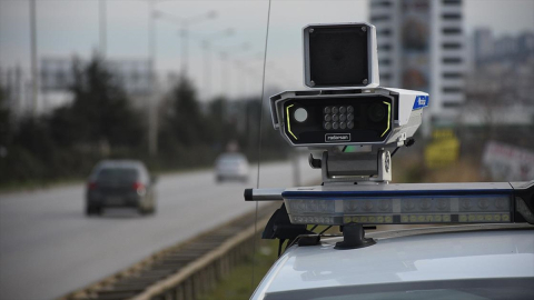 Samsun'da hız ihlali, yapay zeka destekli radar cihazıyla tespit ediliyor
