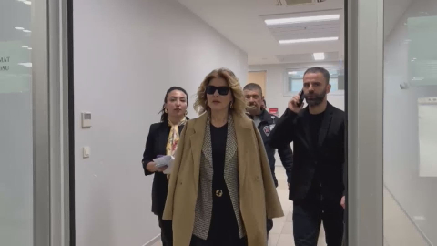 İstanbul- Gülben Ergen Sıla bebek paylaşımıyla ilgili ifade vermek için Çağlayan Adliyesi'ne geldi