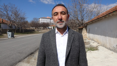 Hayırsever, 15 bakkal ve 2 fırının veresiye defterindeki 270 bin TL'lik borcu ödedi