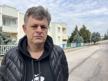 Kar yağışından sonra yarık büyüdü, istinat duvarında dökülme oldu; yolu trafiğe kapattılar/Ek fotoğraflar