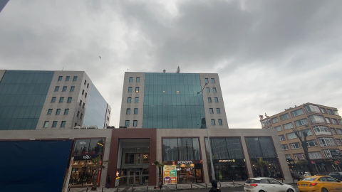 İstanbul- İBB Medya A.Ş.'de arama yapan polis bir bilgisayara el koydu