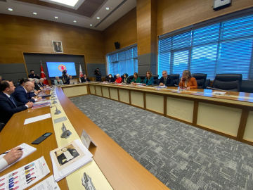 BTK Başkan Yardımcısı Gün: Aileler, çocuklarının internet ile ilgili yaşadığı sorunlardan haberdar değil