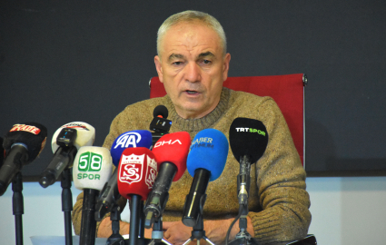 Rıza Çalımbay: Telafisi olmayan maçlar oynayacağız, hedef takımı ligde tutmak