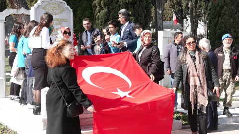 İstanbul - Şair Mehmet Akif Ersoy mezarı başında anıldı