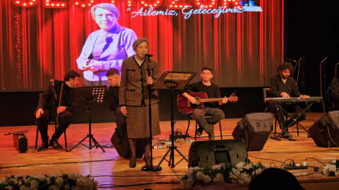 Huzurevinde kalanlardan ‘Aile Yılı’ için ses yarışması /Ek fotoğraflar