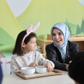 Bakan Göktaş, Başkentte özel eğitim gören çocuklarla bir araya geldi