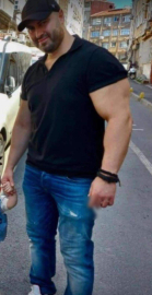 İstanbul - Şişli’de gece kulübü önündeki silahlı çatışma kamerada: 1 ölü 1 yaralı 8 gözaltı / Hayatını kaybeden kişinin fotoğrafıyla