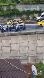 İstanbul - Sarıyer'de öğrenci servisiyle pikap çarpıştı: 9'u öğrenci 11 yaralı - 2 / Ek görüntü ve fotoğrafla