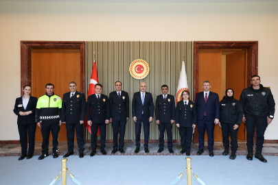 TBMM Başkanı Kurtulmuş, Meclis Koruma Daire Başkanlığı personelini kabul etti