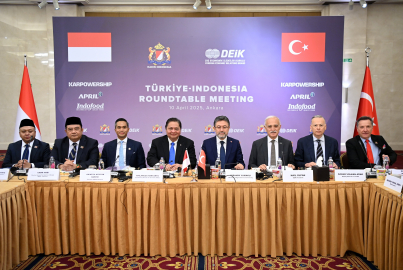 Bakan Yumaklı: Endonezya ile 10 milyar dolar ticaret hacmi hedefimizi yineliyoruz